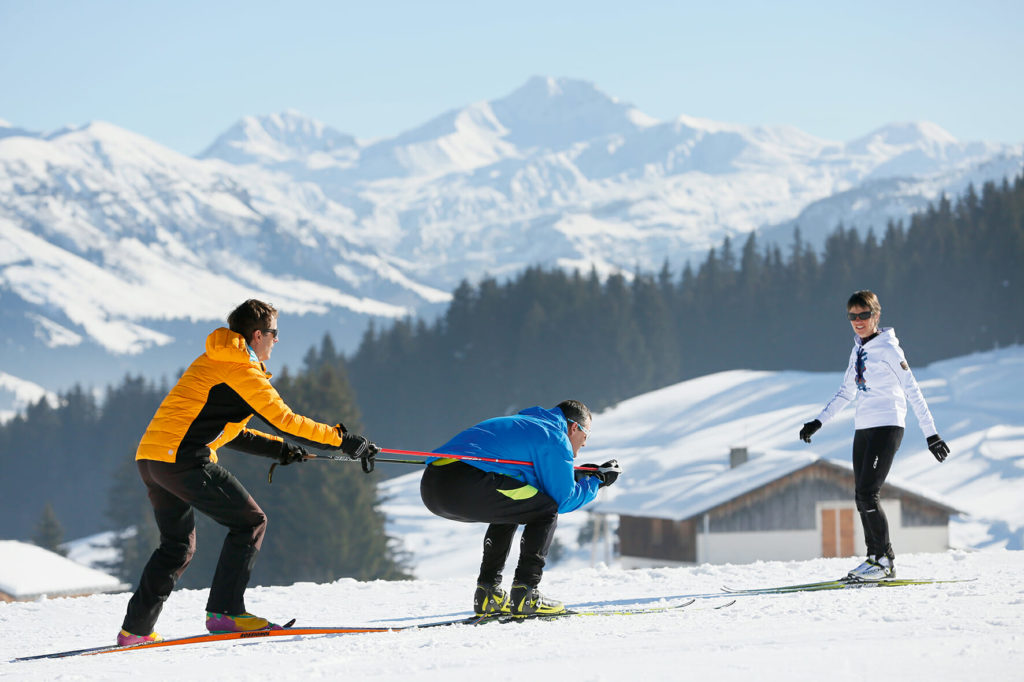 Exercices lors d’une séance de Ski de Fond pour séniors