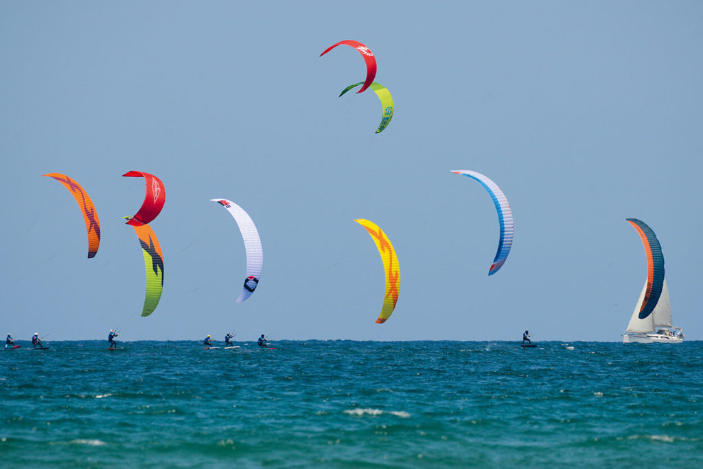 Le kiteboard allie fun aux sensations fortes du sport. 