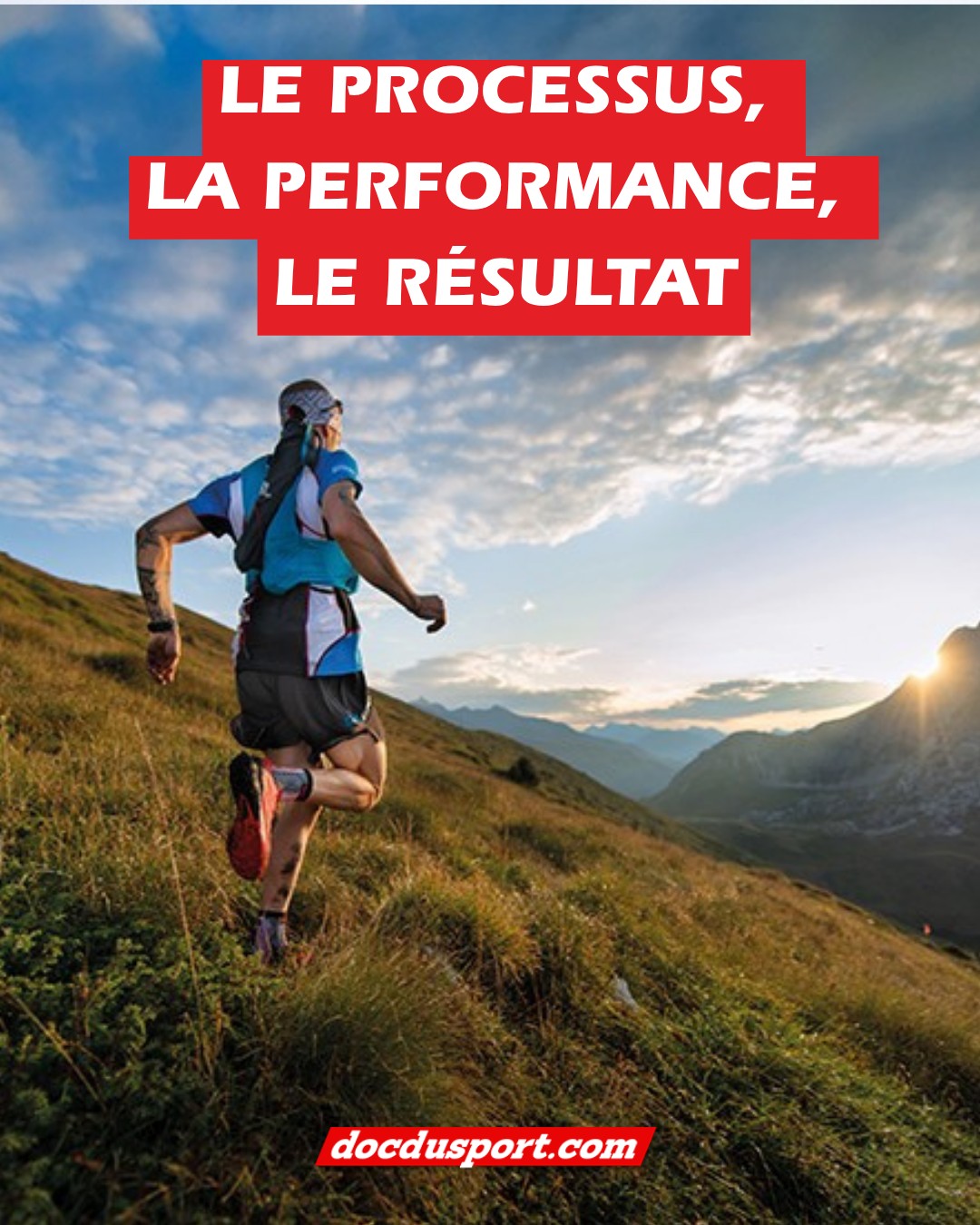 Vous avez préparé votre trail pendant des mois. Les séances sont faites, la nutrition est calée, le plan de course est prêt.

Mais au départ, une petite phrase tourne en boucle : « Il faut que ça marche. »

C’est parfois là que le piège se referme. On se focalise sur le classement, on force trop tôt, on panique au moindre imprévu… et on oublie l’essentiel : courir juste.

Dans son article, Cyril Blanchard, préparateur mental, distingue trois dimensions fondamentales :

🎯 Le résultat : le chrono, la place, le classement. Vous ne le contrôlez jamais complètement.

🏃 La performance : votre niveau du jour, votre gestion de l’effort, votre lucidité.

🧠 Le processus : vos routines, votre allure, votre alimentation, votre récupération et vos décisions pendant la course. C’est là que vous avez le plus de prise.

L’article s’appuie notamment sur Damien Humbert, 4e de la Transvulcania 2026, et sur sa métaphore du « Lynx du Jura » : observer, lire le terrain, rester précis et s’adapter plutôt que chercher à impressionner.

💬 En course, qu’est-ce qui vous aide à garder la tête froide quand votre objectif commence à vous échapper ?

👉 Découvrez l’article complet sur www.docdusport.com (lien dans la bio).

Partagez-le avec votre partenaire d’entraînement qui se met parfois trop de pression avant un dossard !