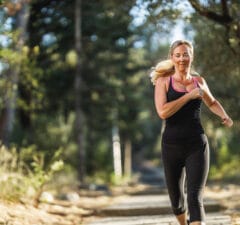Pourquoi et comment faire du sport pour mieux vivre la ménopause ?